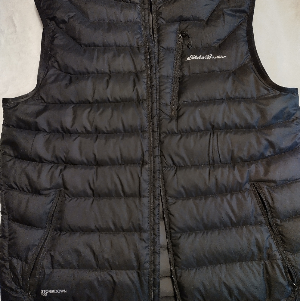 Men's Eddie Bauer puffer vest